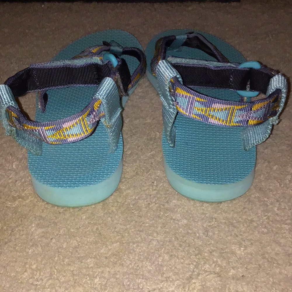 Teva Flip Flops Sandals View 2